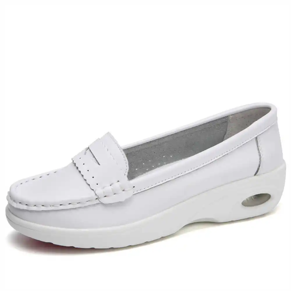 Thick Sole Slipon White Traine - Women Formal Wear Best Brands recension och pris